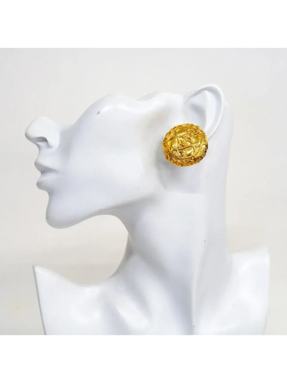 Chanel Earrings Vintage CC Logo Round Circle Gold Plated